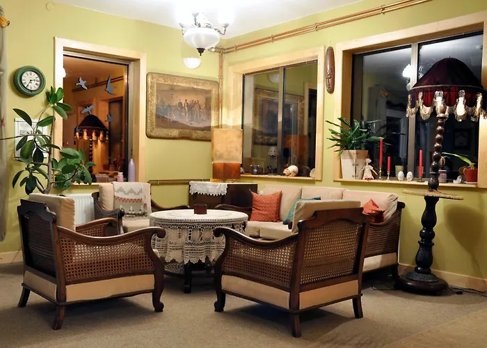Nomad Hotel & Glamping