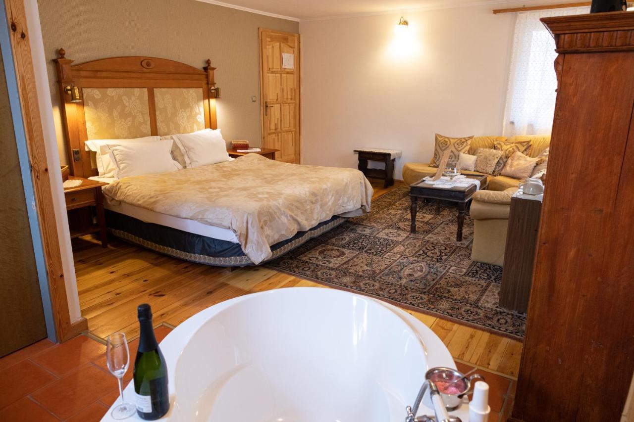 Nomad & Glamping Hotel 3*
