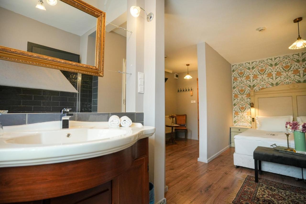 Nomad & Glamping Hotel