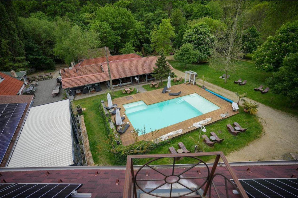 Hotel Nomad & Glamping Noszvaj